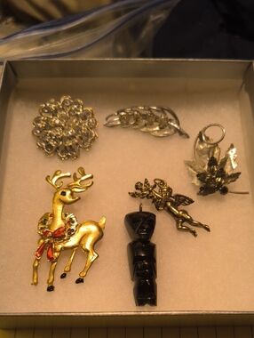 Gold-tone Reindeer Brooch - Women Jewelry Brooches